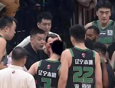 Uzi迎来三赛季出色发挥，塞尔维亚队观众热烈欢呼！