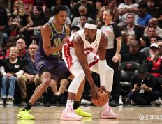 鹈鹕三巨头联手，状态爆棚得分突破，狂砍50分冲击季后赛！