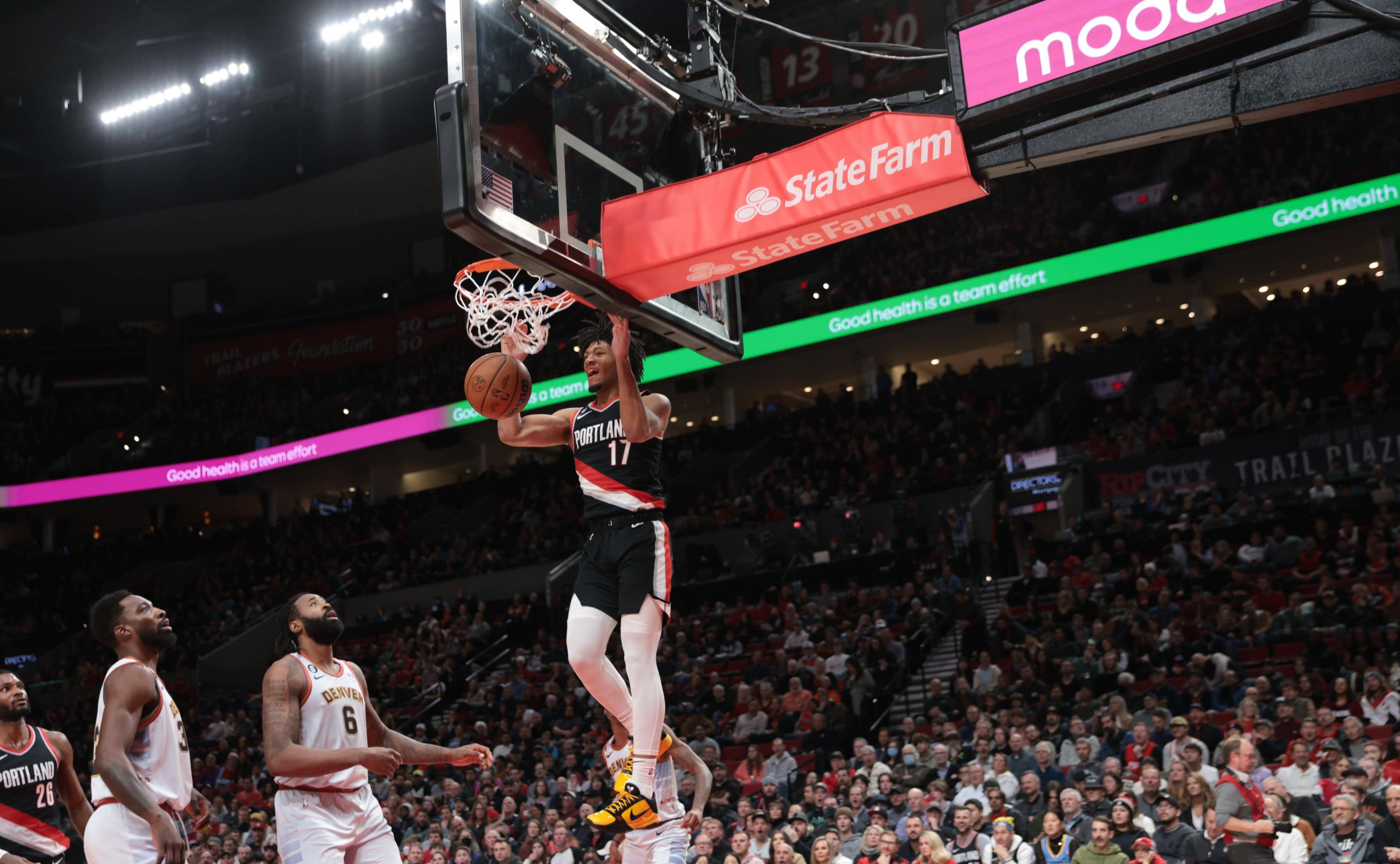 利拉德分绝杀照顾老鹰，开拓者胜的简单介绍