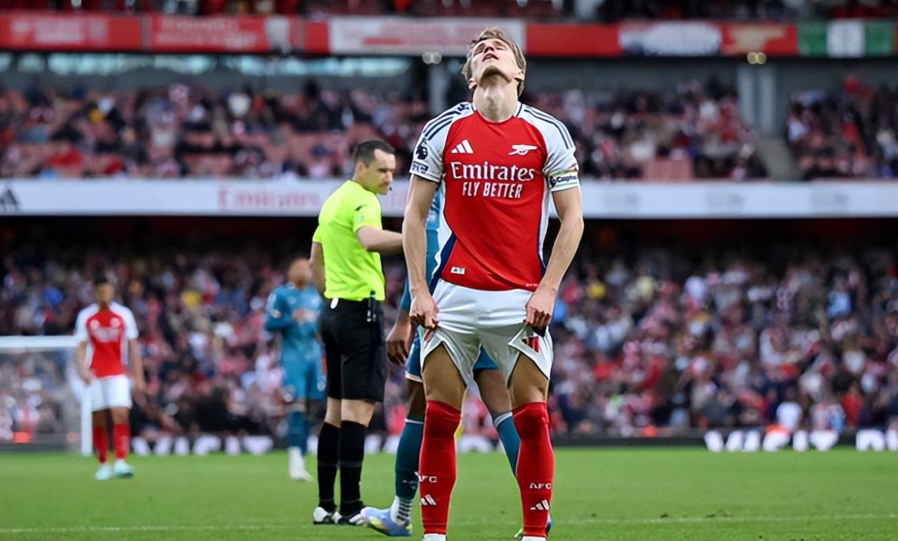 蒂姆在阿森纳比赛中最后时刻胜出,锐不可当引发热议!